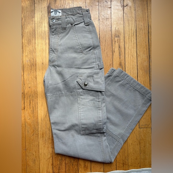 Carhartt women pants - Picture 1 of 6
